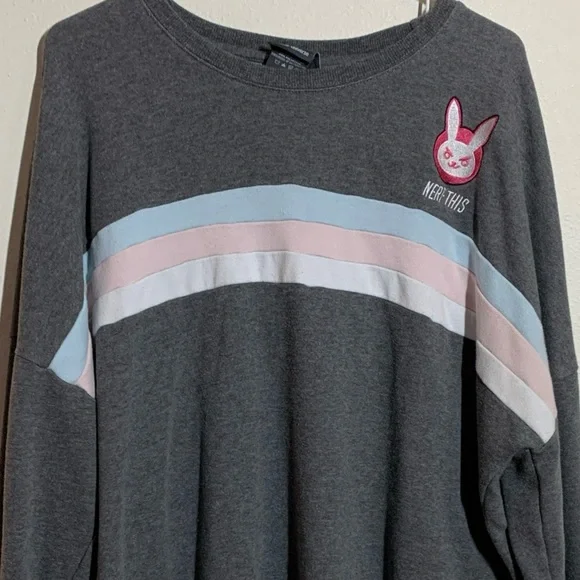 Her Universe Gray Sweater Sz 2x Pink Blue Stripes Nerf This Streetwear Skater - Picture 7 of 8